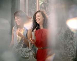 Pond's Age Miracle 'Ditampar Kaca'